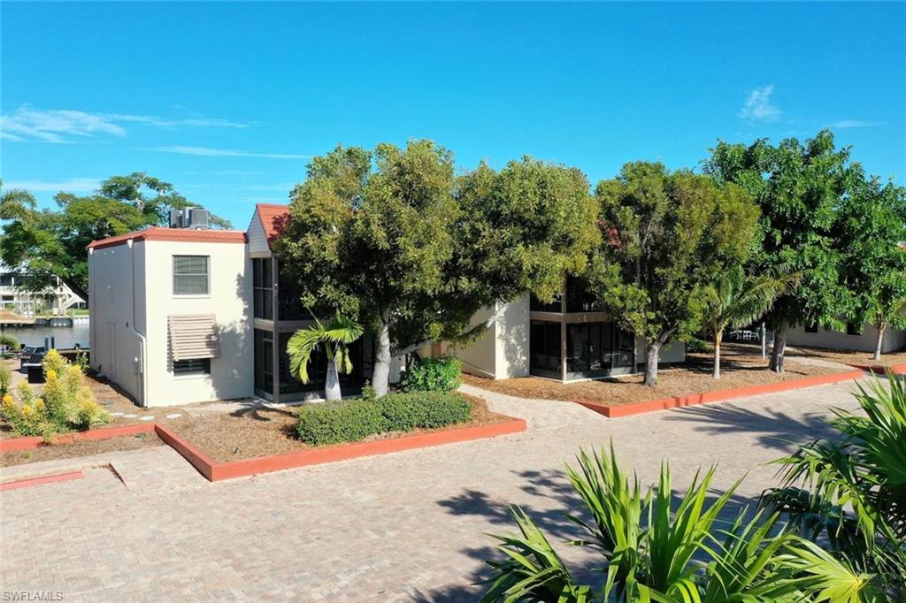 SANIBEL MOORINGS CONDO - Residential