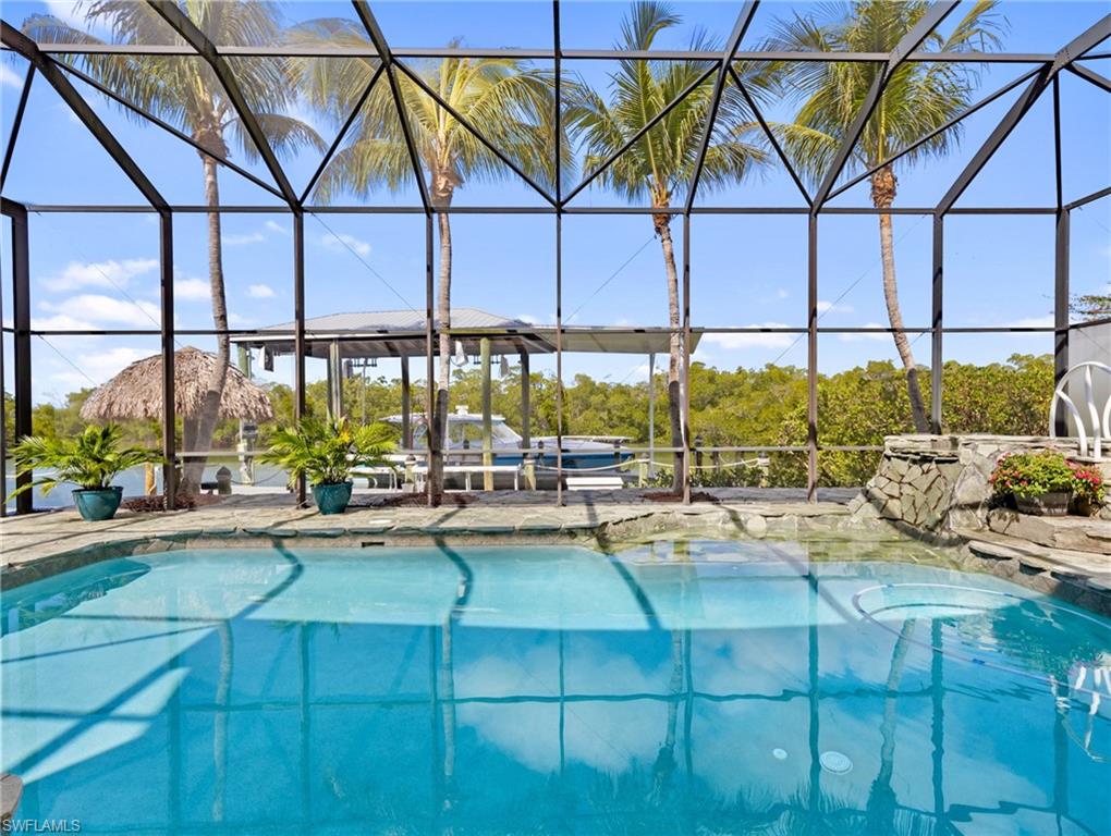 SIESTA ISLES - Residential