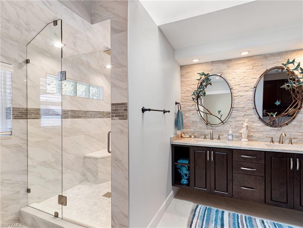 SIESTA ISLES - Residential