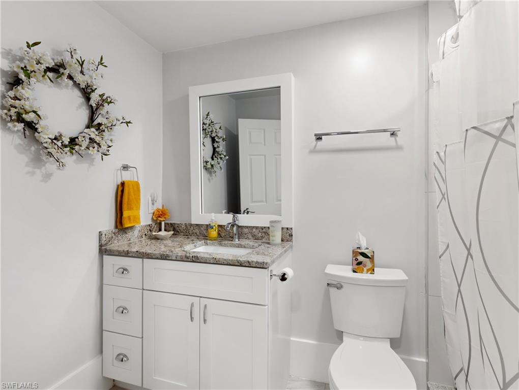 SIESTA ISLES - Residential