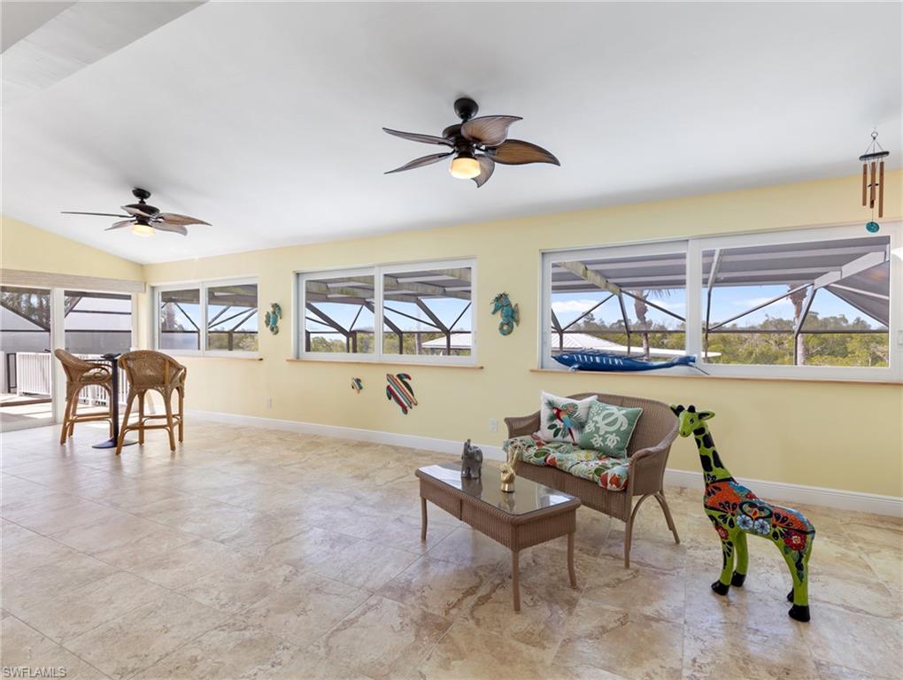 SIESTA ISLES - Residential