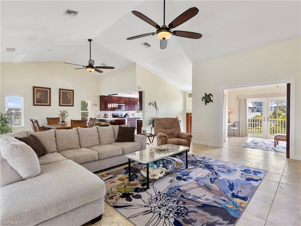 SIESTA ISLES - Residential