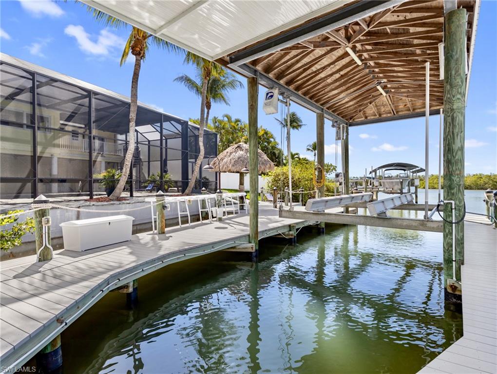 SIESTA ISLES - Residential