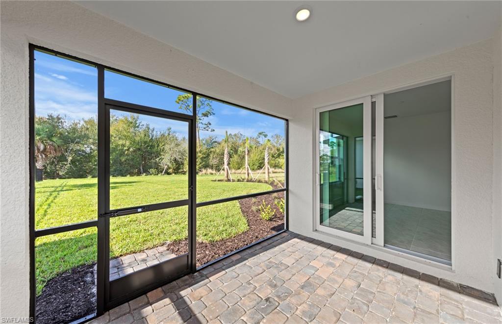 NORTHRIDGE - Residential