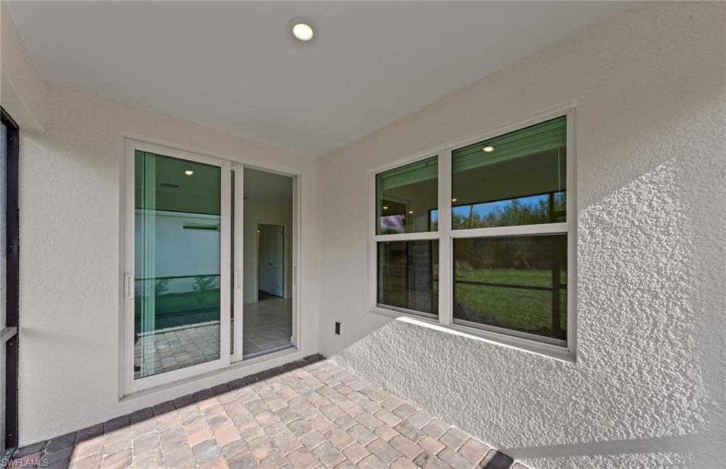 NORTHRIDGE - Residential