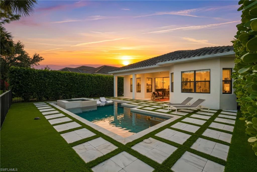 STONECREEK - Residential