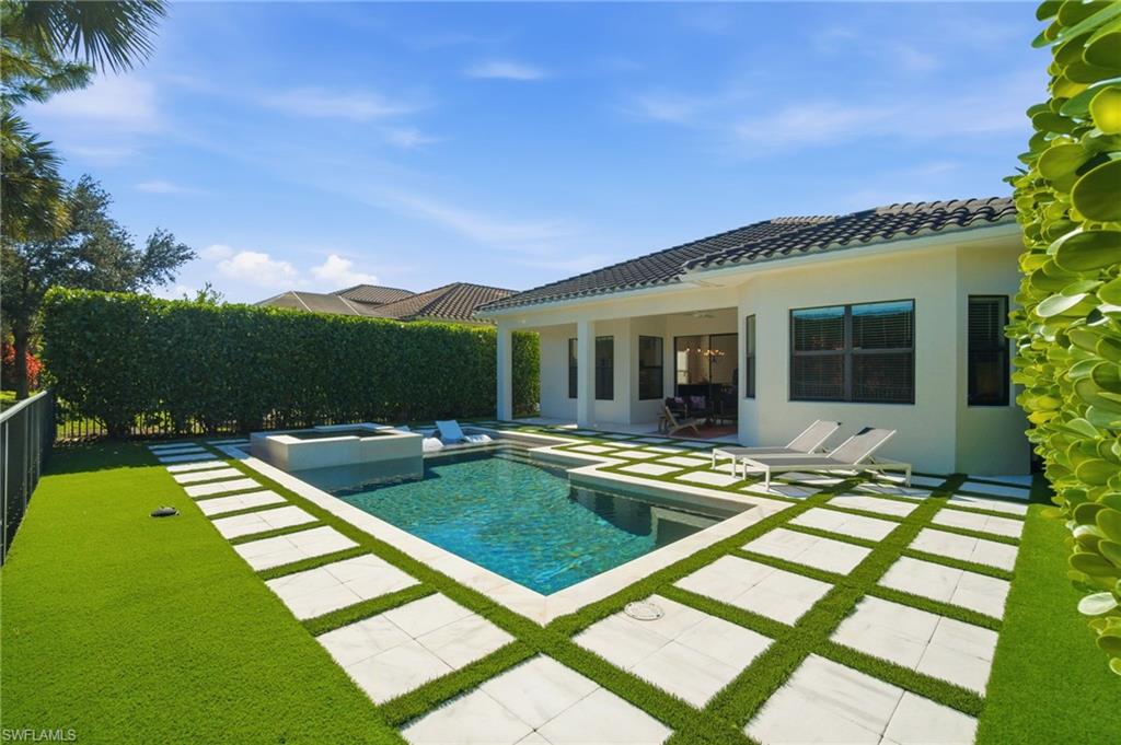 STONECREEK - Residential