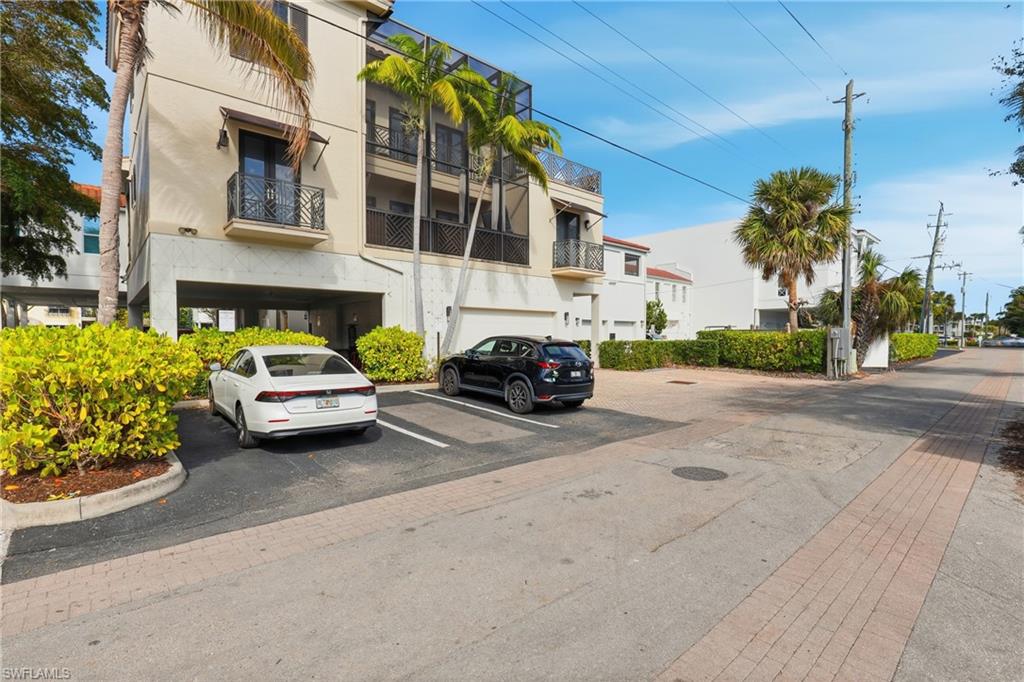 LA GALLERIA - Residential