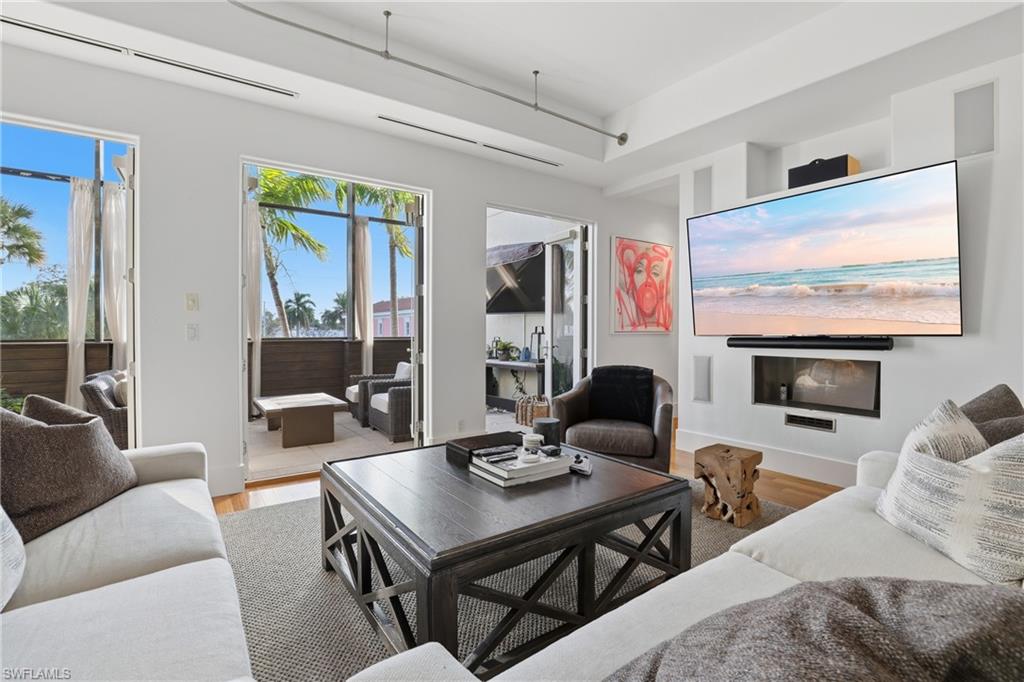 LA GALLERIA - Residential