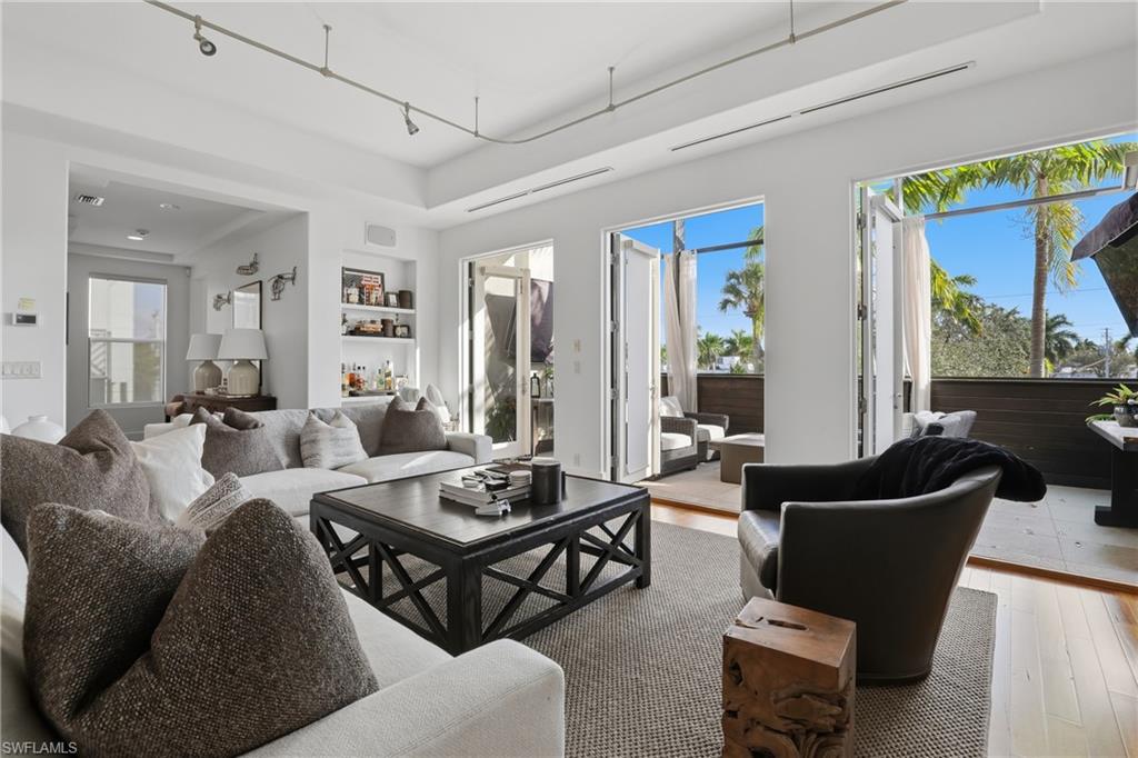 LA GALLERIA - Residential