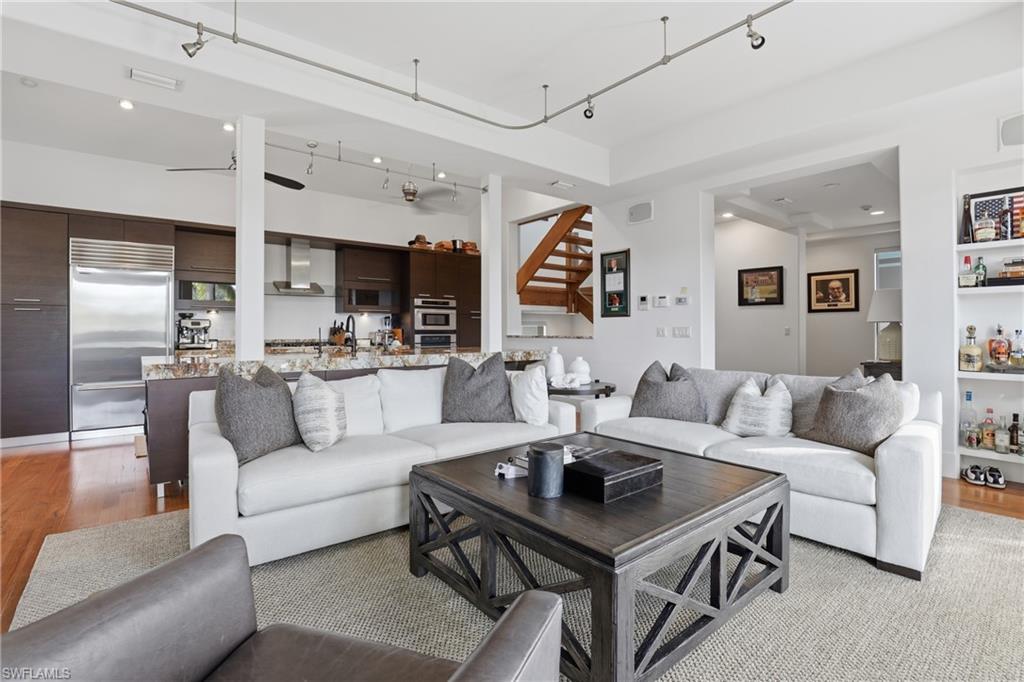 LA GALLERIA - Residential