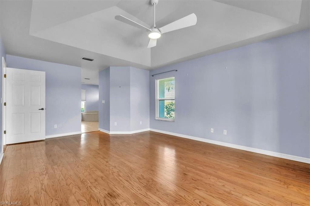 LONGSHORE LAKE - Residential