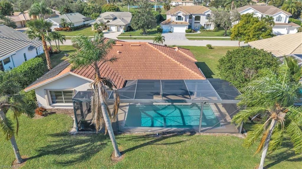 LONGSHORE LAKE - Residential