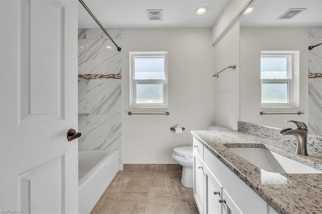 LONGSHORE LAKE - Residential