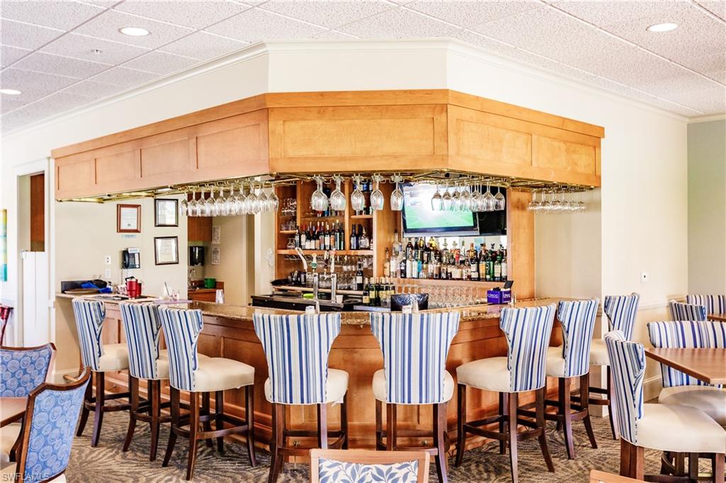 LONGSHORE LAKE - Residential