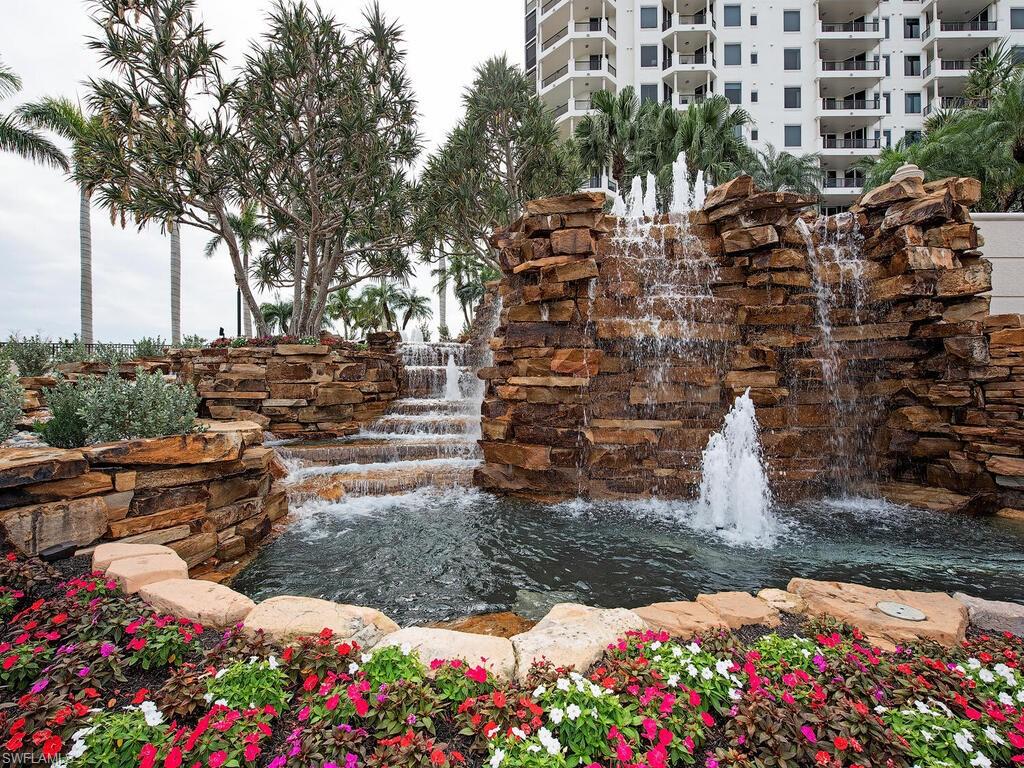 LA SCALA AT THE COLONY - Residential