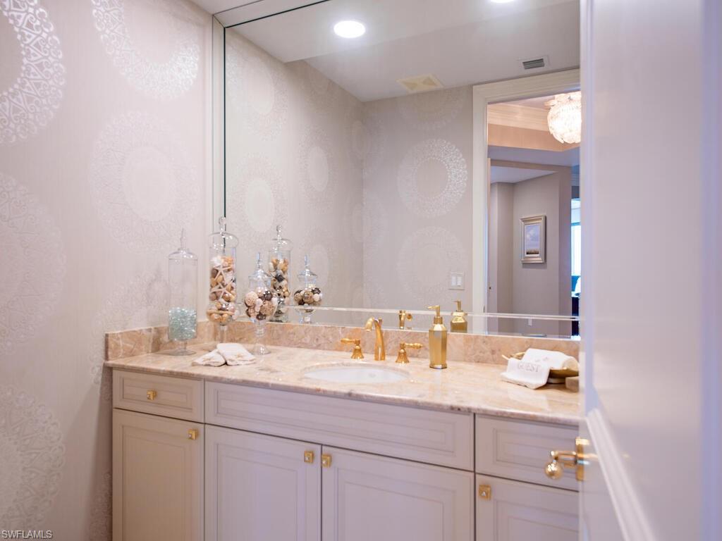 LA SCALA AT THE COLONY - Residential