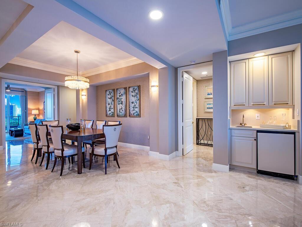 LA SCALA AT THE COLONY - Residential