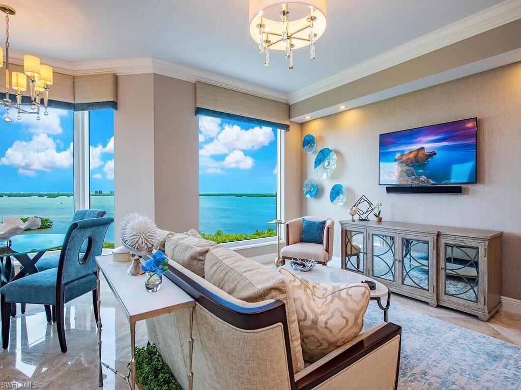 LA SCALA AT THE COLONY - Residential