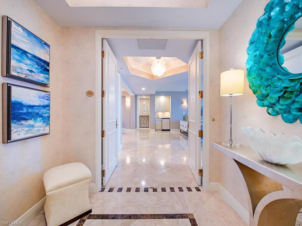 LA SCALA AT THE COLONY - Residential