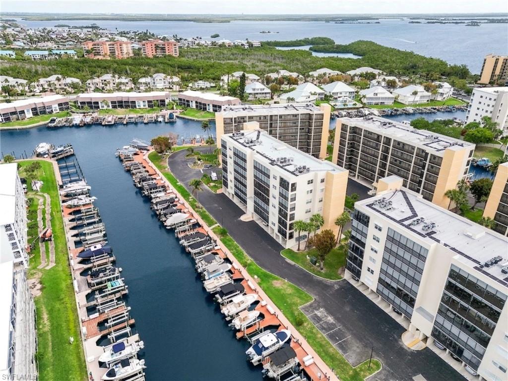 HIBISCUS POINTE - Residential