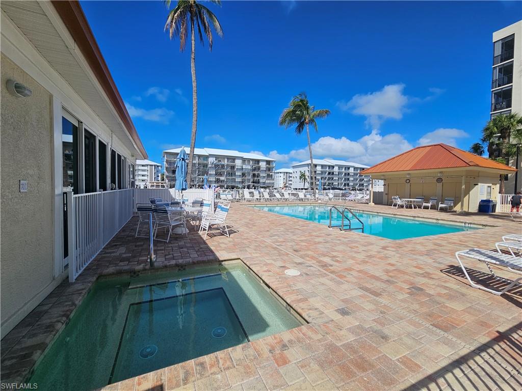 HIBISCUS POINTE - Residential