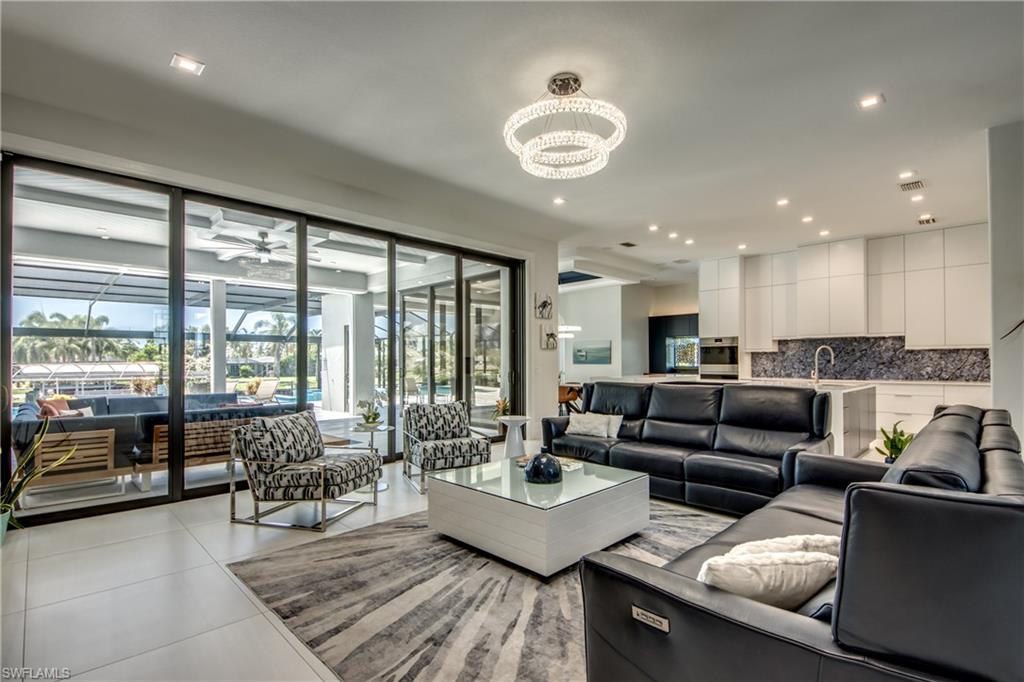 1436 Viking CT