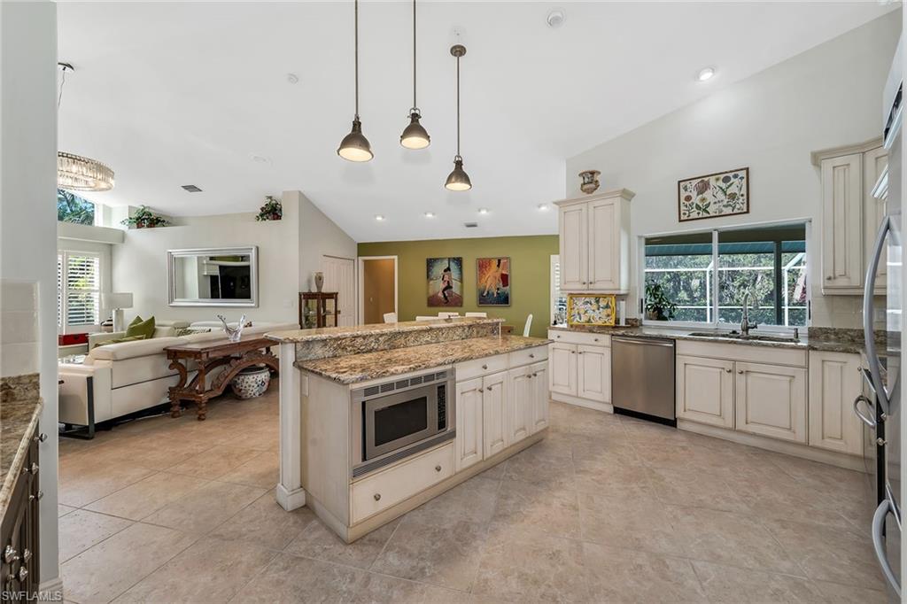 LONGLAKE - Residential