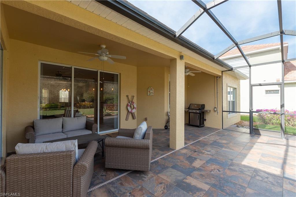 HAMPTON LAKES - Residential