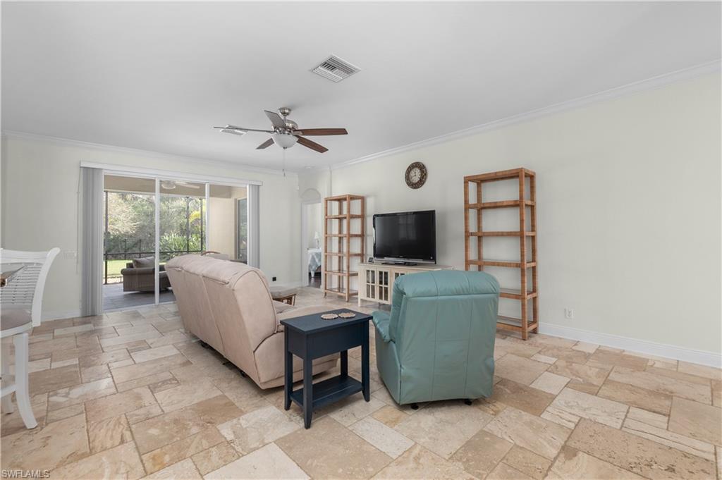 HAMPTON LAKES - Residential