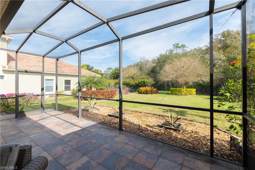 HAMPTON LAKES - Residential