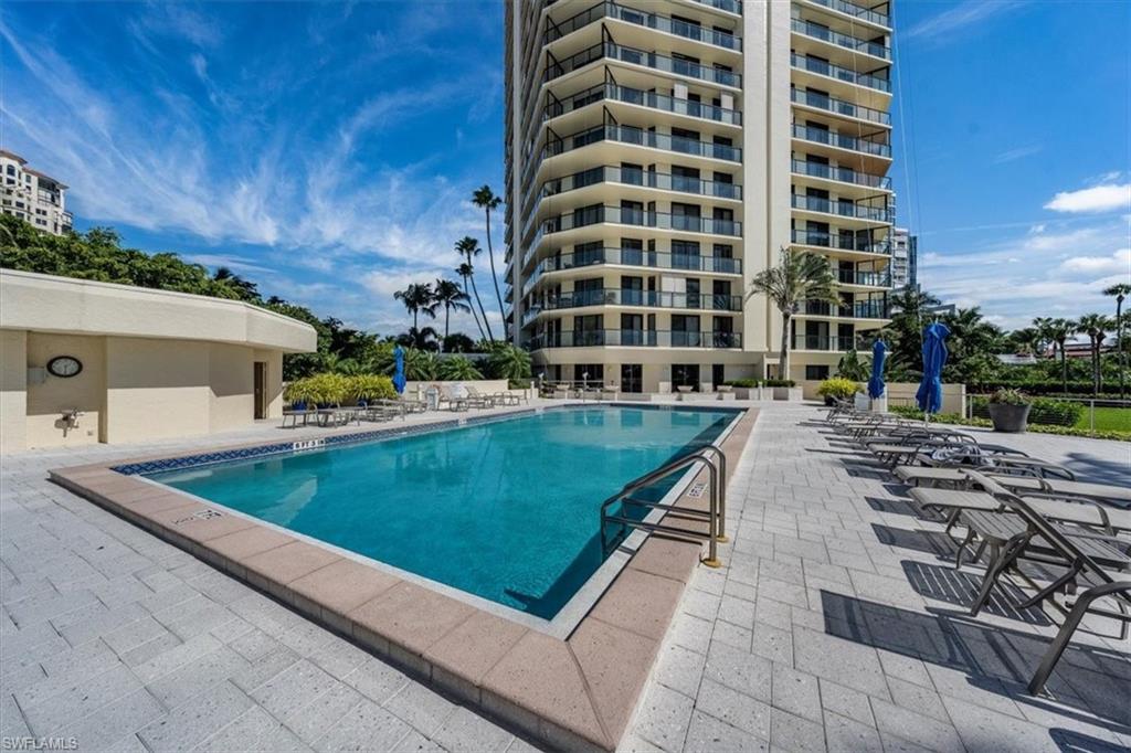 PARK PLAZA - Residential