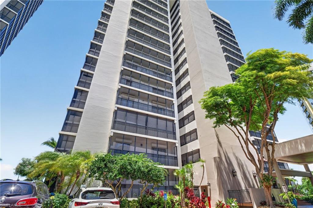 POINTE ROYALE - Residential Lease