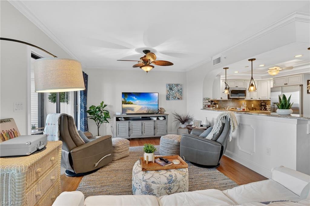 POINTE ROYALE - Residential Lease