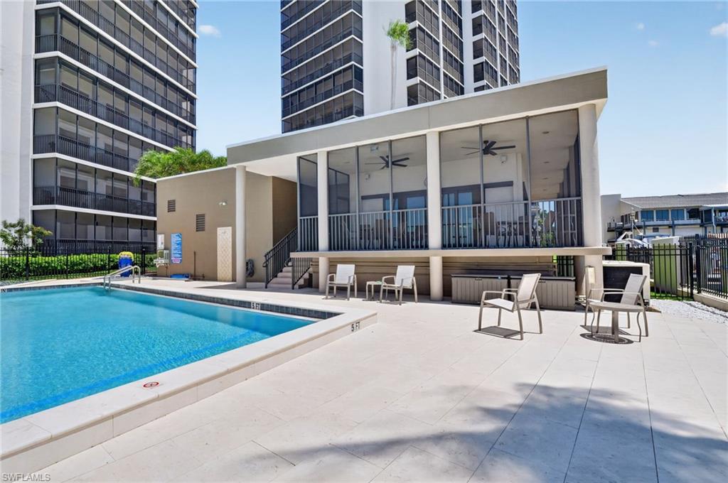 POINTE ROYALE - Residential Lease