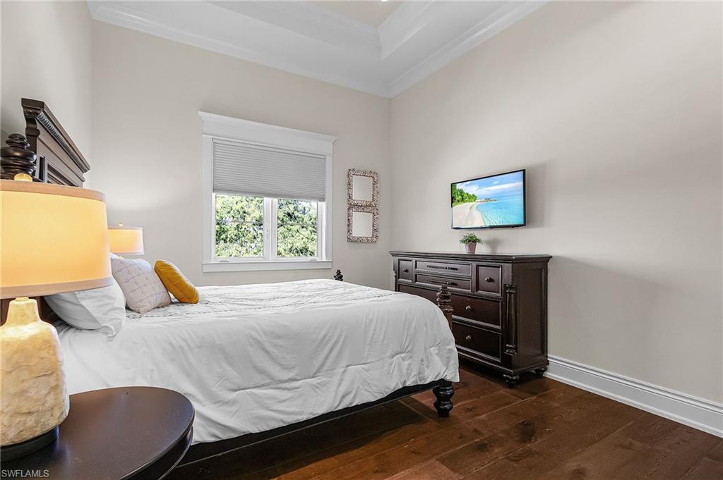 CAPE HICKORY - Residential