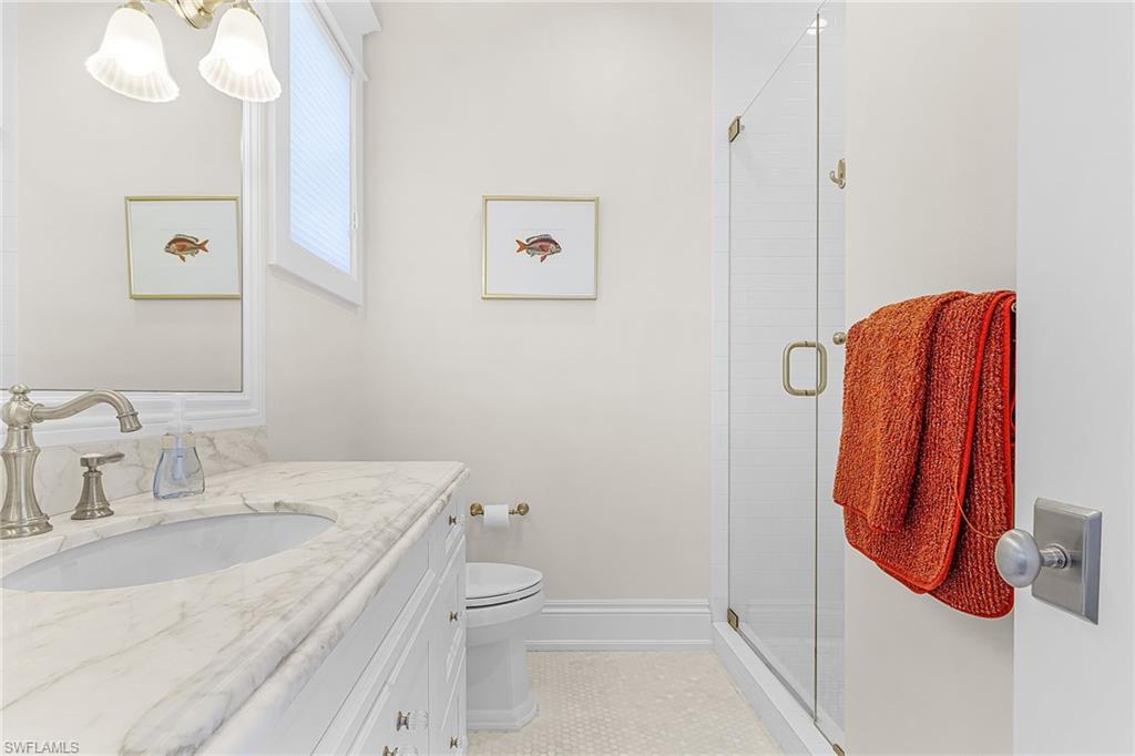 CAPE HICKORY - Residential