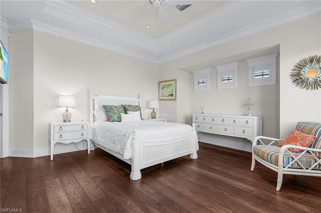 CAPE HICKORY - Residential