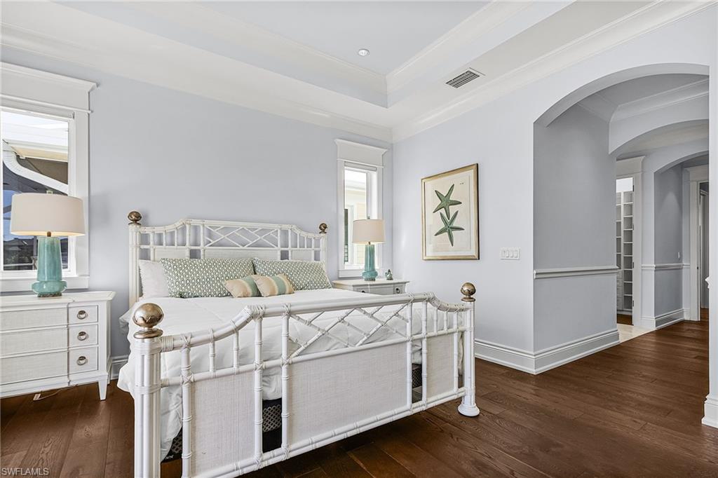 CAPE HICKORY - Residential