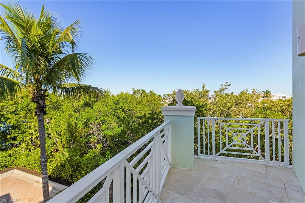 CAPE HICKORY - Residential