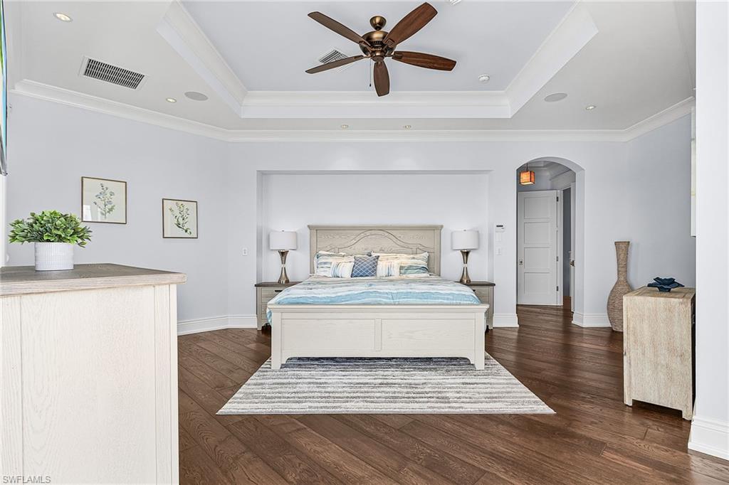 CAPE HICKORY - Residential