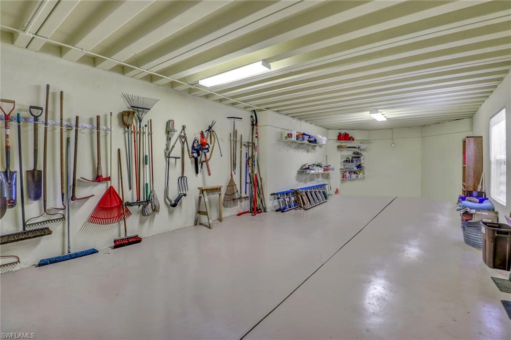 AQUALANE SHORES - Residential