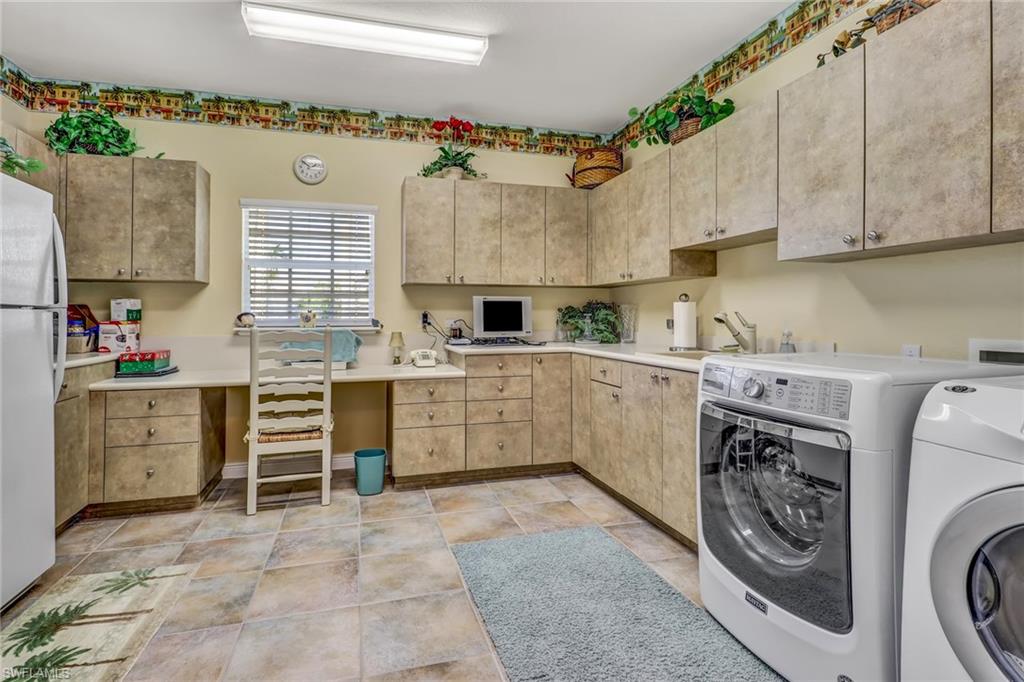 AQUALANE SHORES - Residential