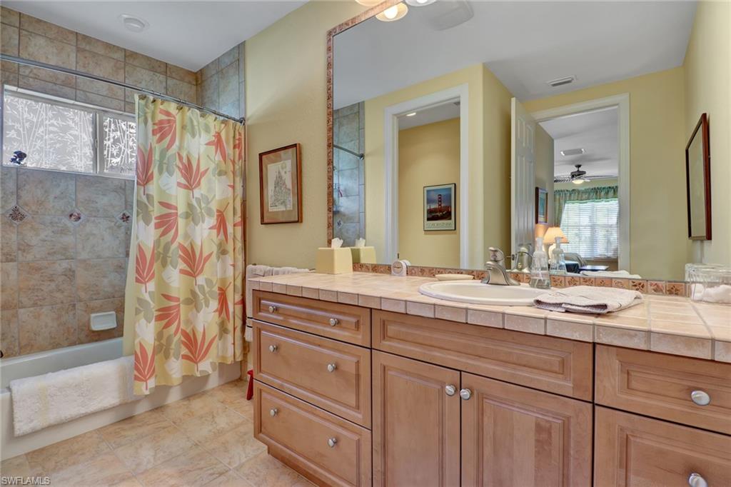 AQUALANE SHORES - Residential