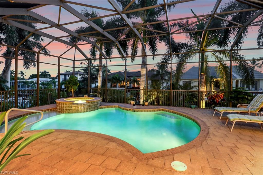 AQUALANE SHORES - Residential