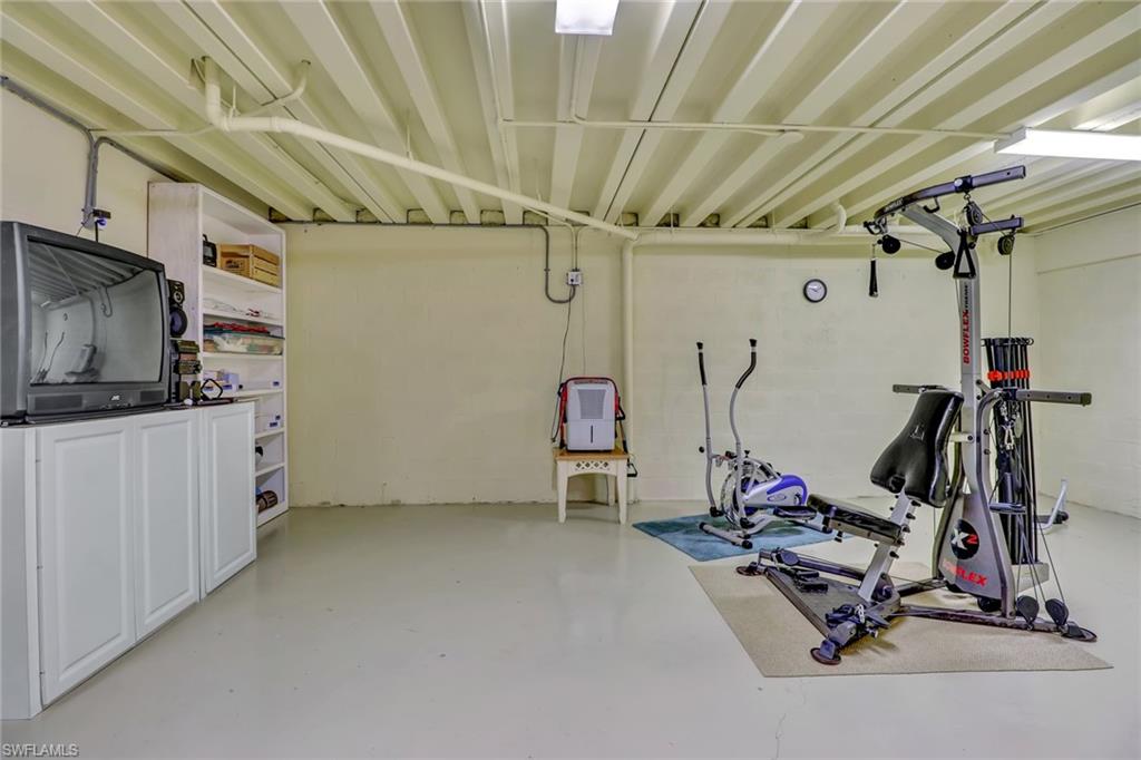 AQUALANE SHORES - Residential