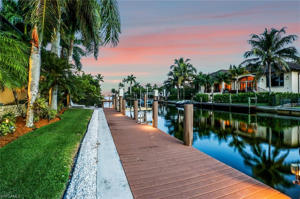 AQUALANE SHORES - Residential