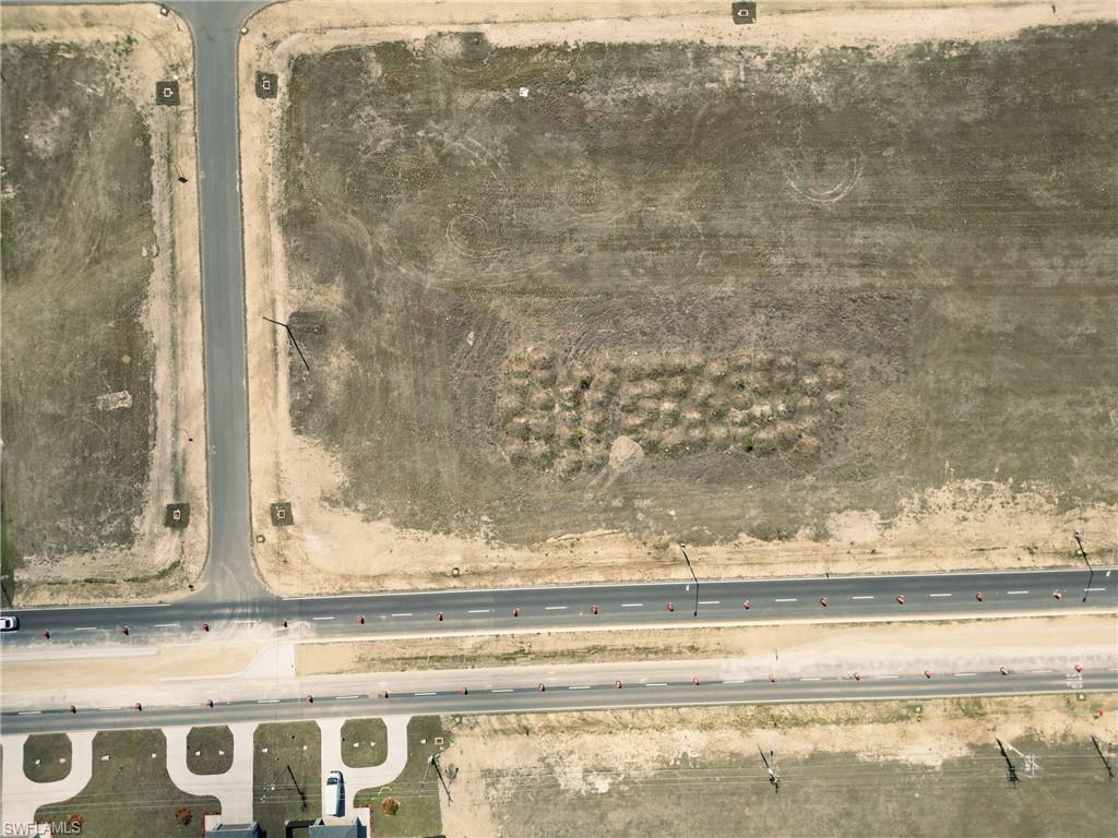 CAPE CORAL - Land