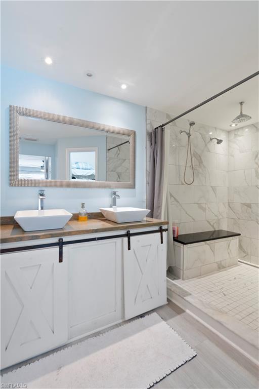 SAN CARLOS PARK - Residential Lease