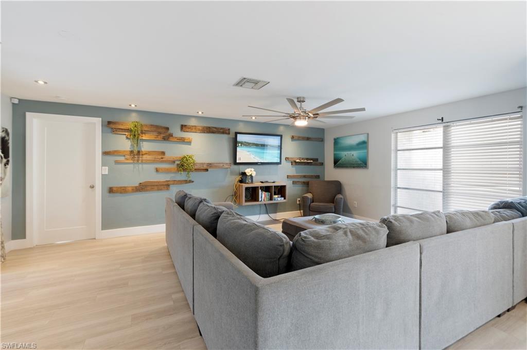 SAN CARLOS PARK - Residential Lease